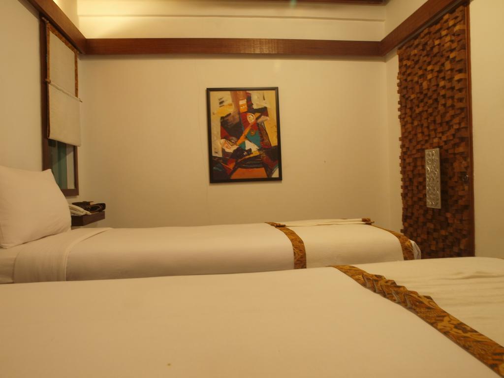 Flores Gallery Hotel Bandung Exterior photo