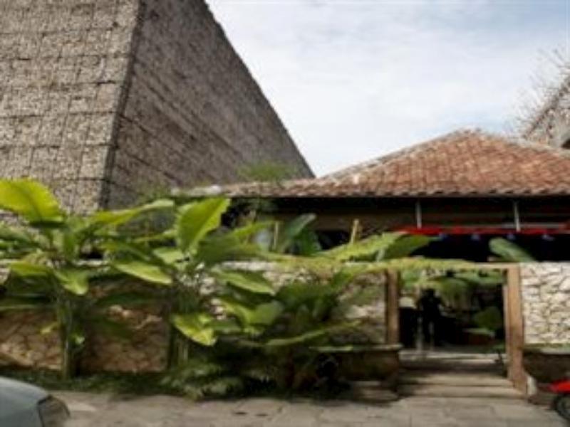 Flores Gallery Hotel Bandung Exterior photo